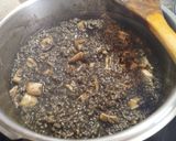 Foto del paso 6 de la receta: Arroz negro con Sepia en olla exprés