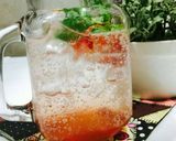 صورة لخطوة 3 من وصفة ليموناضه 🍋 بالفراوله🍓