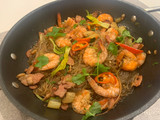 Quick pan baked prawns & glass noodles