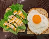 Hình bước làm 2 của món Sandwich eat clean