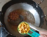 A picture of step 4 of Chintapandu pulihora / tamarind rice Andhra style.