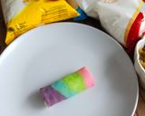 Foto langkah ke 4 dari resep Dadar gulung pelangi.
