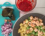 Foto langkah ke 1 dari resep Sambal Goreng Kentang Udang.