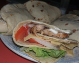 Foto del paso 4 de la receta: Sándwich liviano y fresco con masa para tacos(rapiditas)