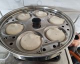 A picture of step 6 of Dahi vada.