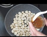 A picture of step 2 of Quick makhana snacks.
