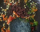 Foto langkah ke 3 dari resep Sambal Bawang Terasi Rebus Super Pedas.