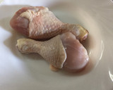 Foto del paso 2 de la receta: Pollo al vino tinto