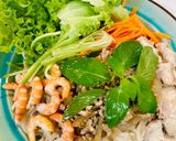 A picture of step 4 of Cassava Noodle Salad with Shrimp and Pork.