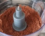 Foto del paso 1 de la receta: Cheesecake de arándanos con base de chocolate (sin horno)