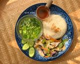Hình bước làm 5 của món Cơm Gà Phú Yên