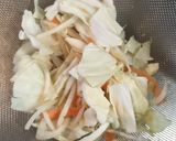 A picture of step 2 of Stir-Fried Udon with Spam and Mixed Vegetables.