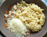 Foto langkah ke 3 dari resep Macaroni Cheesy Bites (pakai Teflon).