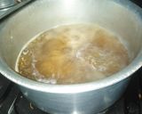 A picture of step 1 of Yukhni pulao.