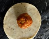 A picture of step 4 of Rajasthani Kachori.
