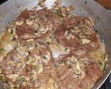 Foto del passaggio 5 della ricetta Scaloppina con i funghi