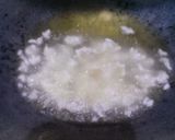 Foto langkah ke 2 dari resep Cengkaruk "nasi aking goreng".