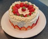 A picture of step 5 of 🎂🍓🍰Strawberry Vanilla Cake🍰🍓🎂.