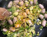 A picture of step 5 of Cheesy sausage & veg pasta.