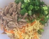 Foto langkah ke 3 dari resep Lumpia Indomie Goreng.