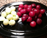 Foto del paso 4 de la receta: Ensalada de bolas de remolacha y pepinos