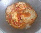 Foto langkah ke 5 dari resep Telur ceplok asam pedas.
