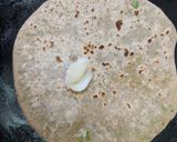A picture of step 9 of Peas parantha.