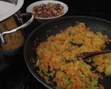 Foto del passaggio 3 della ricetta Fusilli con verdure e pancetta croccante