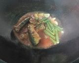 Foto langkah ke 3 dari resep Tumis Sarden Kacang Panjang.