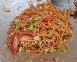 Foto langkah ke 4 dari resep Mie Gomak / Mie Goreng Lidi.