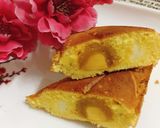 Hình bước làm 8 của món Bánh Hot Dogs Nhân Trứng Muối