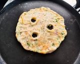 A picture of step 4 of Akki Roti.