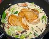 A picture of step 6 of Baked Chicken with Cream Sauce.