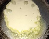 A picture of step 2 of Apple crêpes🥠🍎.