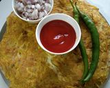 A picture of step 6 of Egg paratha.