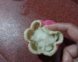 Foto langkah ke 6 dari resep Kue Pisang (Timphan Pisang Inti Kelapa) versi tanpa daun.