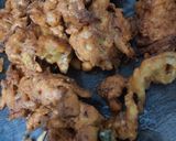 प्याज़ की भुजिया (pyaz ki bhujiya recipe in Hindi) रेसिपी चरण 4 फोटो