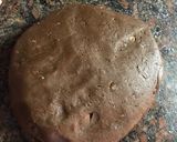 Foto del paso 3 de la receta: Alfajores bañados 🍫💕