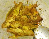 Foto langkah ke 4 dari resep Ikan bumbu kuning.