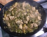 Une image de l'étape 15 de Poulet au citron et poivrons.