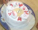 A picture of step 2 of Pineapple cake.