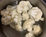 Foto del paso 1 de la receta: Puré de coliflor con salmón