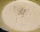 A picture of step 3 of Bread and mushroom sauce.