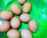 Hình bước làm 1 của món Trứng Ngâm Nước Tương