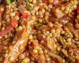 Foto del paso 3 de la receta: Guisito vegano de lentejas "Dino"