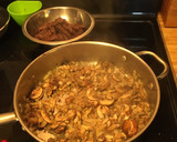A picture of step 4 of Beef Stroganoff.
