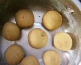 Foto langkah ke 4 dari resep Bola Bola ubi (isi gula aren).