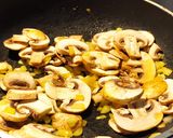 Foto langkah ke 1 dari resep Pancake Cheese Mushroom Sauce.