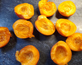 Foto del paso 2 de la receta: Bizcocho de nata con albaricoques fresco