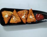 A picture of step 15 of Lauki-Chhupi Leftover Roti Pakodas.